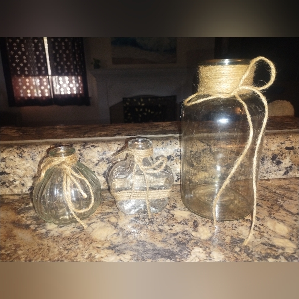 Rustic Boho Sheek Glass Vase Set with Twine Accents. Three Varieties All New - Picture 2 of 10
